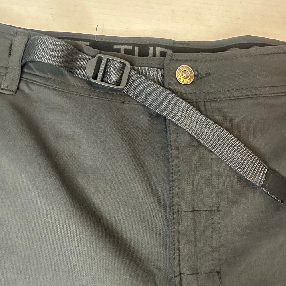 Men's Gerry Black Cargo Shorts Waist 40 - Picture 2 of 5